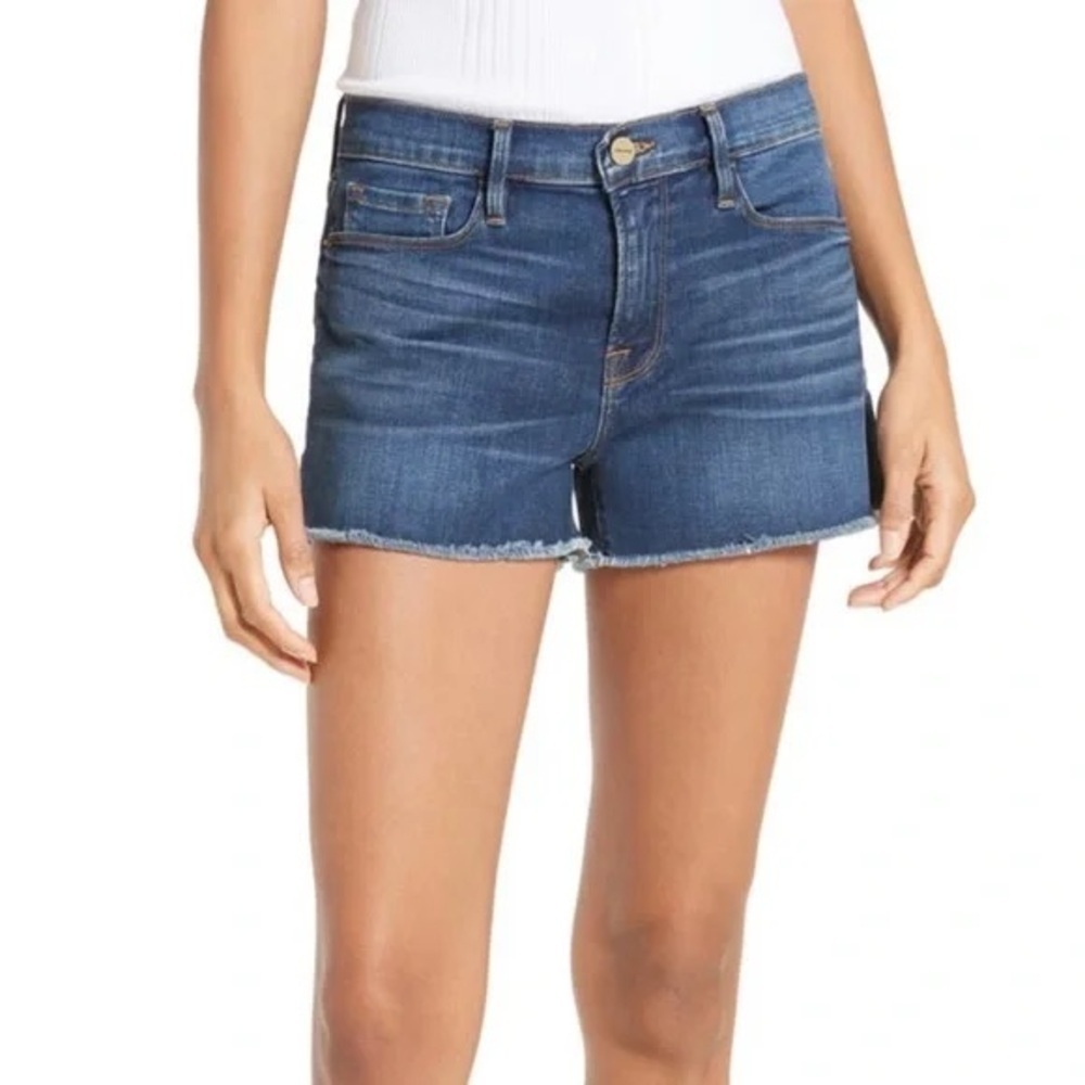 Frame Denim Le Cutoff Frayed Hem Shorts in Clintwood | Women’s Size 32